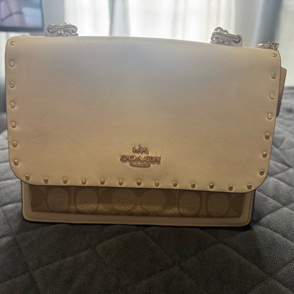 Coach Cream Shoulder Bag - Picture 2 of 14